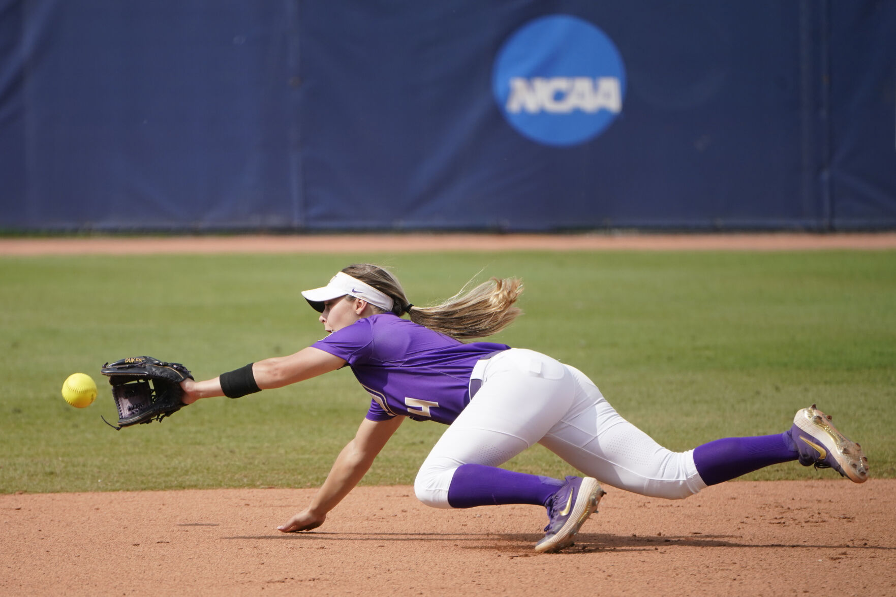 WCWS James Madison Oklahoma Softball